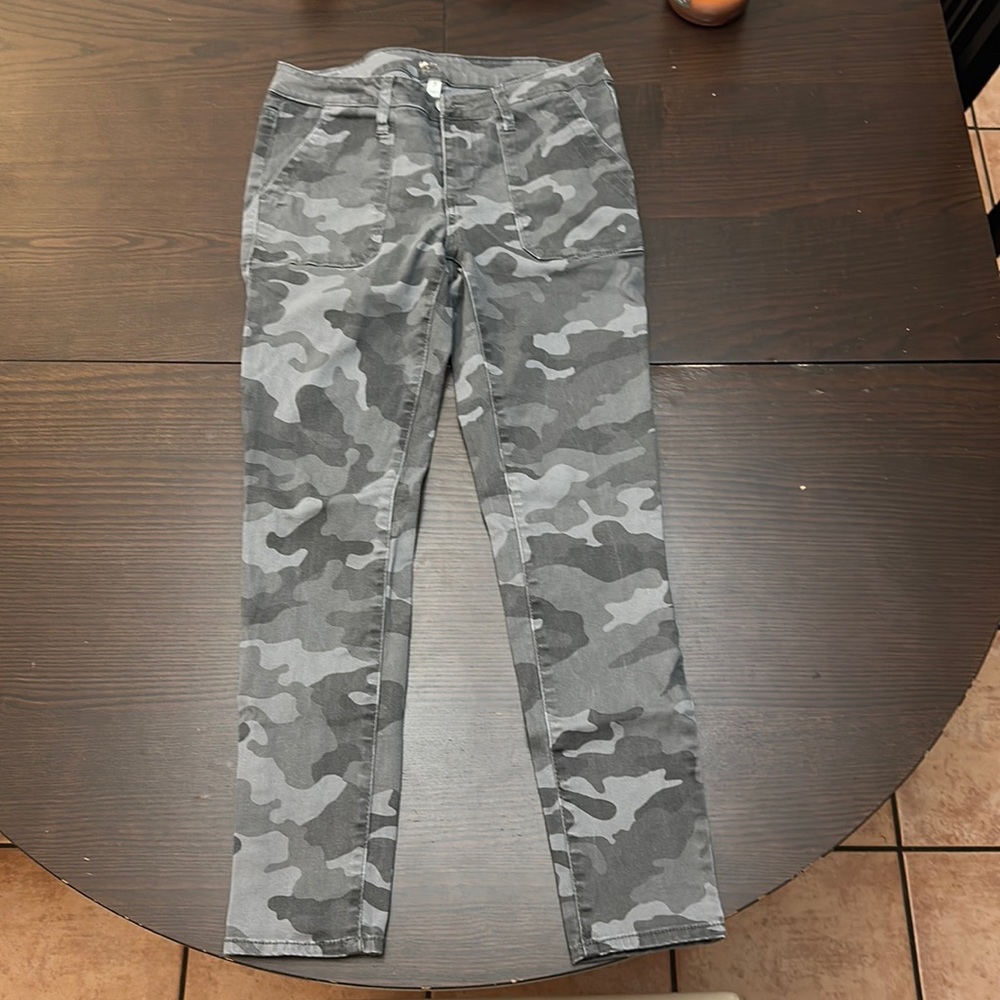 Seven7 jeans